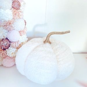Cupcakes & Cashmere off white faux fur pumpkin